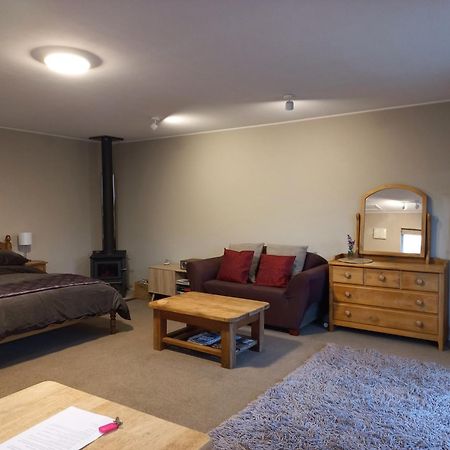 One Bedroom Country Cottage Motueka Exterior photo